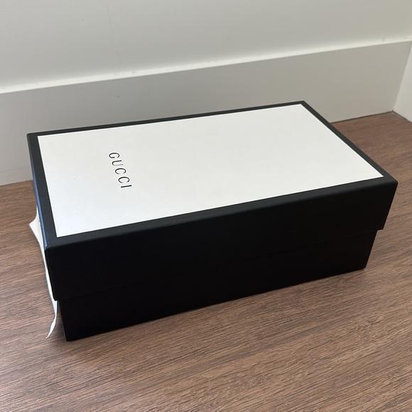 Gucci empty shoe box - Picture 3 of 7